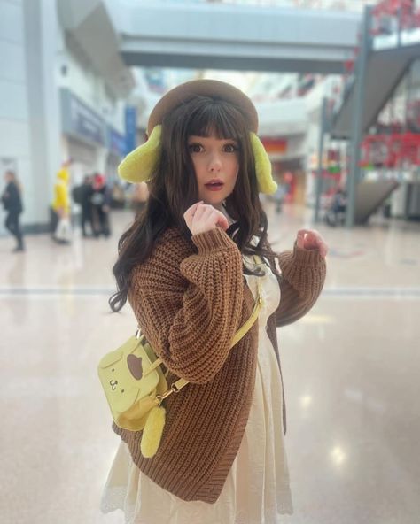 “ Friends are always there to help “ ✧･ﾟ: *✧･ﾟ:* ✧･ﾟ: *✧･ﾟ:* ✧･ﾟ: *✧･ﾟ:* Pompompurin fever , had sm fun with my Sanrio cos group on Sunday @megaconlive ! ♡ Character: Pompompurin ♡ #pompompurin #pompom #sanrio #sanriopompompurin #sanriocosplay #pompompurincosplay #cosplaygroup #groupcosplay #cosplay #megacon #megaconlive #megaconbirmingham Pom Pom Purin Cosplay, Sanrio Characters Costumes, Pompompurin Halloween Costume, Pompompurin Costume, Pompom Sanrio, Pompompurin Cosplay, Sanrio Cosplay, My Sanrio, Group Cosplay