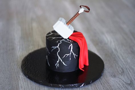 Thor Birthday Party Ideas, Thor Cake Ideas, Thor Birthday Cake, Thor Birthday Party, Thor Cake, Thunder Cake, Cake 2022, Thor Birthday, Ninja Cake