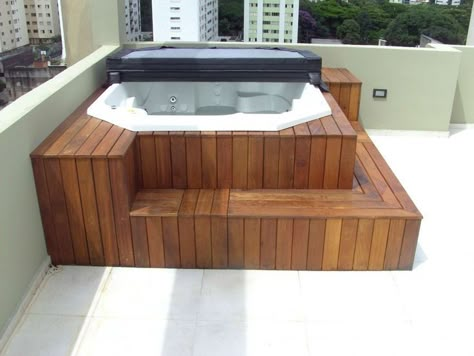 Outdoor Hot Tub Patio, Patio Hot Tub, Hot Tub Deck Design, Small Hot Tub, Hot Tub Pergola, Hot Tub Steps, Backyard Spa, Kleiner Pool Design, Hot Tub Landscaping