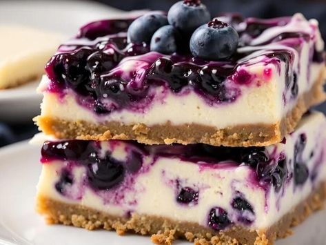 Blueberry Swirl Cheesecake Recipes, Easy Blueberry Cheesecake Bars, Cheesecake Bars With All The Berries, Blueberry Crumble Cheesecake Bars, Healthy Blueberry Cheesecake Bars, Dessert Blueberry, Cream Cheese Bars Recipe, Peach Pie Bars, Blueberry Crunch