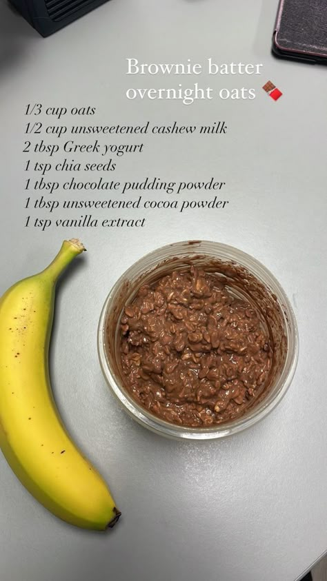 Brownie Batter Overnight Oats, Rolled Oats Recipe, Sports Nutritionist, Lost 100 Pounds, Easy Healthy Meal Prep, Brownie Batter, Healthy Food Motivation, Healthy Sweets Recipes, Oats Recipes