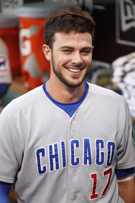 College Transfer, Hot Baseball Players, Nfl Football Players, Kris Bryant, Baseball Guys, Chicago Cubs Baseball, Bryce Harper, Baseball Boys, Cubs Baseball