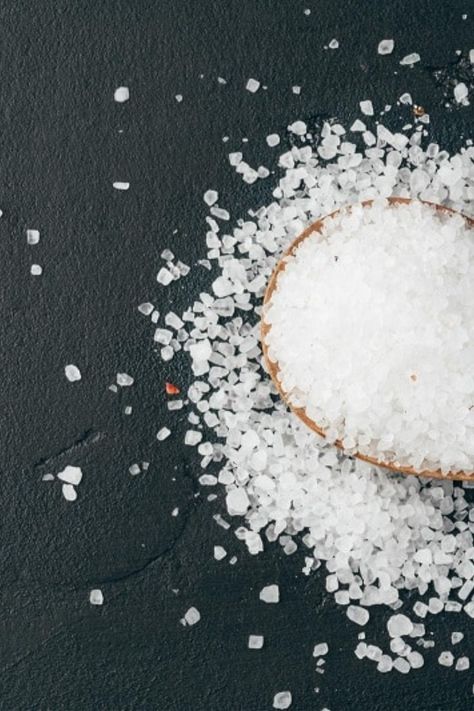 How do salt and yeast interact? Will using too much salt kill yeast? Find out in this guide on how salt affects yeast. Flour Water Salt Yeast, Oven Roasted Potatoes, Gas Cooker, Dough Recipe, Salt And Water, Yeast, Cool Kitchens, Cleaning Hacks, Too Much