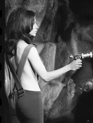 SHERRY-JACKSON-PRETTY-BRUNETTE-STAR-TREK-SCI-FI-8x10-Photo-st-7 Judy Landers, Star Trek Phaser, Sherry Jackson, Led Zeppelin Poster, Star Trek Tv Series, Star Trek Actors, Star Trek Women, Star Trek Crew, Start Trek