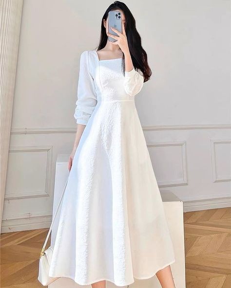 Summer Outfit Ideas For Women, White A Line Dress, Beautiful Casual Dresses, Modest Dresses Casual, Elegant Dresses Classy, Trendy Dress Outfits, Simple Pakistani Dresses, Womens Fall Dress, Fashion Autumn