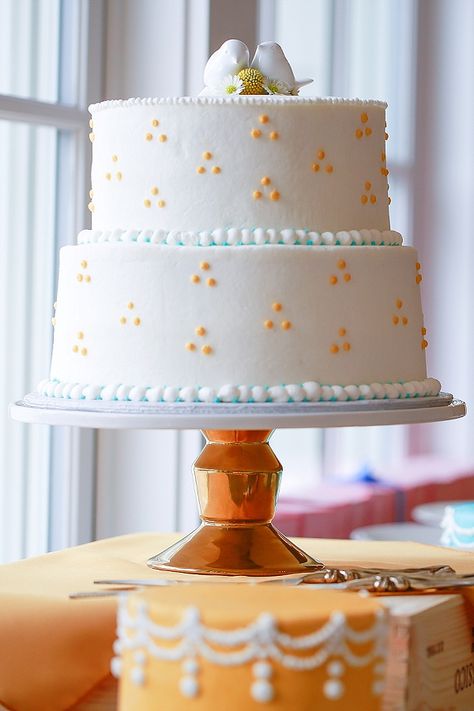 A vintage wedding inspired by Wes Anderson, his bold choice of blue and yellow, and all things vintage, captured by Blush Wood Studios. Unique Wedding Cake Toppers Vintage, Wes Anderson Wedding Cake, Wes Anderson Cake, Fun Wedding Cake, Festive Cakes, Fantasy Future, Wes Anderson Wedding, Cake Styling, Decorating Food