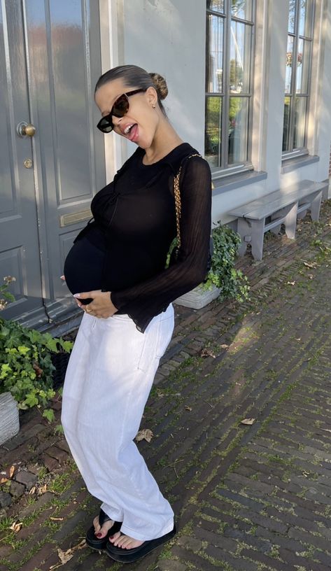 Preggy Outfit Pregnancy Style, Pregnant Fits, Chic Pregnancy Style, Pregnacy Fashion, Summer Pregnancy Outfits, Casual Maternity Outfits, Maternity Clothes Summer, Baby Bump Style, Pretty Pregnant