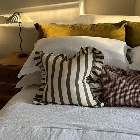 Amuse La Bouche on Instagram: "Sunday snuggles via @sophie.alice.stevenson . . . #alb #amuselabouche #sunday #lazysundays #cushions #linen #stripes #frills #ruffles #olive" Linen Stripes, Kids Bedroom Inspiration, Green Candy, Dream Apartment, Bedroom Inspo, My New Room, Apartment Living, Dream Room, New Room