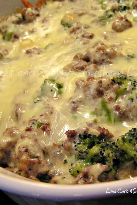 Hamburger, Sausage, Broccoli Alfredo - Low Carb Hamburger Sausage Broccoli Alfredo, Sausage Broccoli Alfredo, Enchiladas Potosinas, Sausage Broccoli, Broccoli Alfredo, Sausage Casserole, Broccoli Beef, Keto Food, Beef Casserole