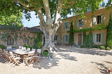 Provence Villa Rental | Bonnieux Countryside Villa | Haven in French Villa, Villa Apartment, Vacation Villa, French Exterior, Apartment Rental, Chur, Vacation Villas, Luxury Rentals, Holiday Villa