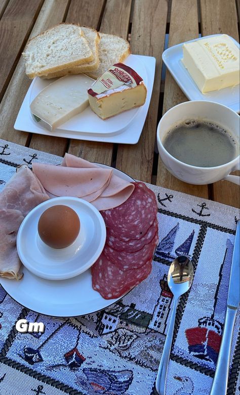 German Breakfast Aesthetic, German Aesthetic, German Breakfast, Germany Aesthetic, German Coffee, Aesthetic Morning, Coffee Aesthetic, Morning Breakfast, German Food