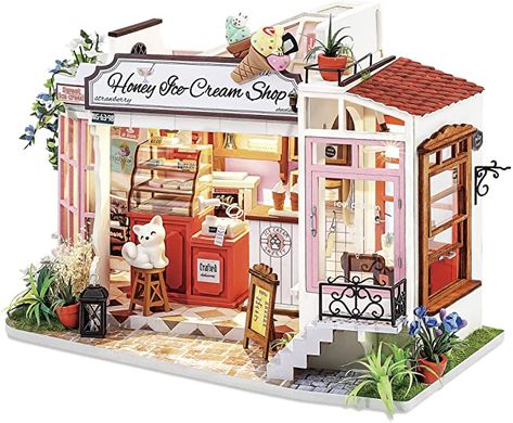 Ghibli Crafts, Studio Ghibli Crafts, Tiny House Kits, Honey Ice Cream, Christmas Hello Kitty, Xmas Village, 3d Crafts, Barbie Dollhouse, House Kits