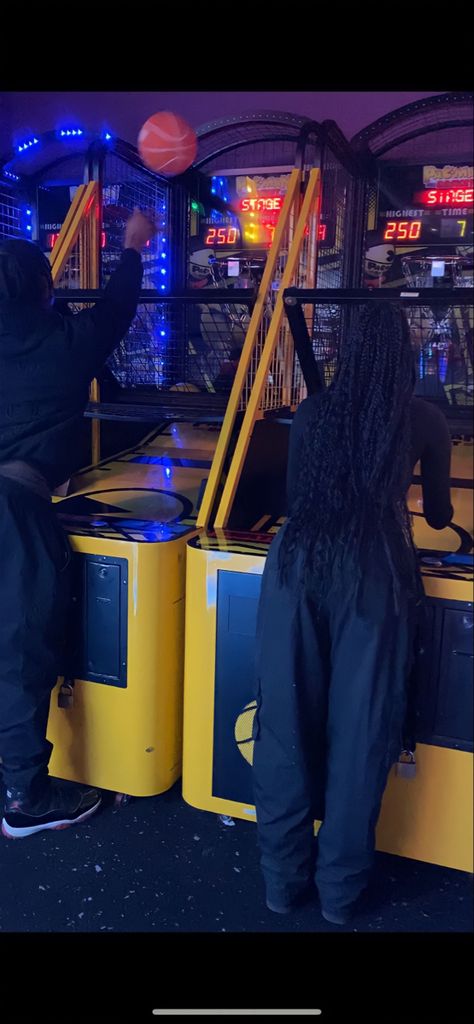 Black Couple Basketball, Arcade Date Black Couple, Black Couple Arcade, Arcade With Boyfriend, Black Basketball Couples, Couple Arcade Pics, Couple At Arcade, Couple Playing Basketball, Date Ideas Black Couples