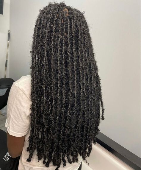 Natural Hair Box Braids, Weave Hairstyles Braided, Soft Locs, Braided Hairstyles For Black Women Cornrows, Butterfly Locs, Faux Locs Hairstyles, Natural Afro Hairstyles, Cute Box Braids Hairstyles, Pretty Braided Hairstyles