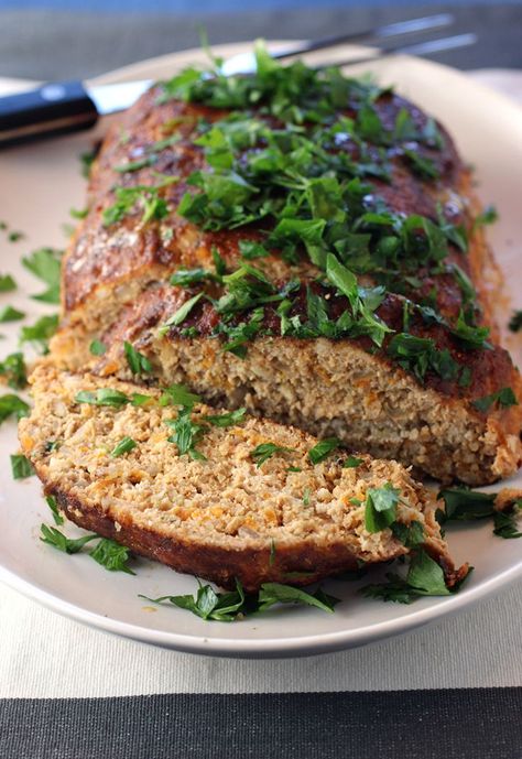 Plus grated carrot gives it extra flavor and moistness. (recipe) Turkey Quinoa Meatloaf, Quinoa Meatloaf, Quinoa Turkey, Turkey Quinoa, Seasoned Veggies, Lamb Meatballs, Chickpea Pasta, Turkey Meatloaf, Empanadas Recipe