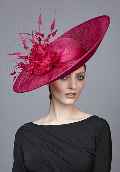 Deep pink fine straw sweep hat with roses and arrow feathers Rachel Trevor Morgan, Fascinator Hats Diy, Classy Hats, Derby Fashion, Sinamay Hats, Couture Hats, Ascot Hats, Ladies Hats, Hats And Fascinators