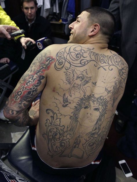 Aaron Hernandez Tattoos Hernandez Tattoo, Tattoo Espalda, Aaron Hernandez, Ink Link, Michael Scofield, Jesus Photo, Best Dating Apps, Great Tattoos