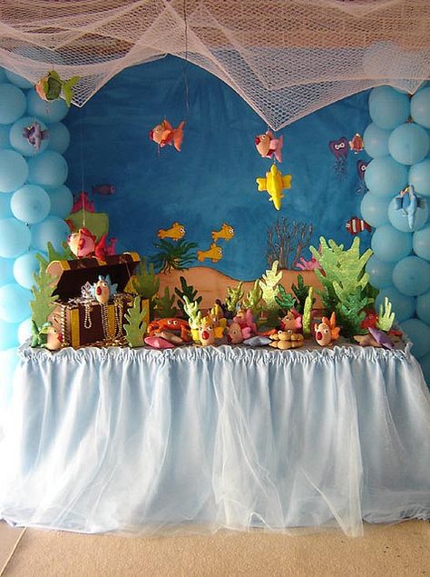 Explore Verusca's Cake's photos on Flickr. Verusca's Cake has uploaded 453 photos to Flickr. Sea Themed Birthday Party, Octonauts Party, Nemo Party, Nemo Birthday, Sea Party Ideas, Bubble Guppies Party, Deco Ballon, Bubble Guppies Birthday, Ocean Party