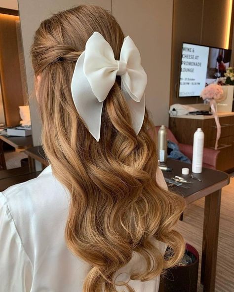 Ash Brown Hair Dye, Formal Hairstyles For Long Hair, Half Up Half Down Hair Prom, Simple Prom Hair, Brown Hair Dye, Half Up Half Down Hairstyles, Tutorial Ideas, Bow Hairstyle, Ribbon Hairstyle