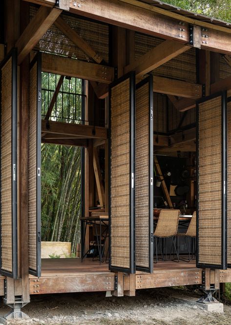 Tropical House Design, Wooden House Design, Glamping Tents, Bamboo House Design, Timber Architecture, Bamboo Structure, Bamboo Architecture, Bamboo House, Renzo Piano