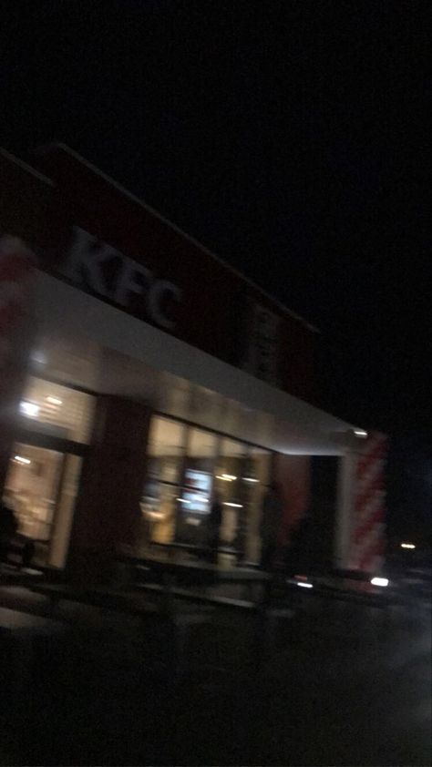 #kfc #fakestory Fake Kfc Snap, Kfc Snap, Snap Story, Funny Phone, Funny Phone Wallpaper, Fake Pictures, Beautiful Photos Of Nature, Beautiful Photo, Instagram Story