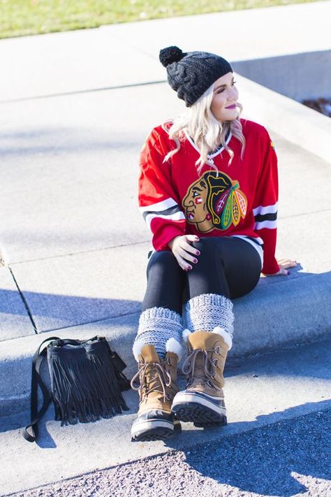 what to wear to a hockey game 1 black hawks Blackhawks Game Outfit, Outfit For Hockey Game Cute, How To Dress For A Hockey Game, Ice Hockey Outfit Women, Outfit For Hockey Game, What To Wear To A Hockey Game, Hockey Jersey Outfit Woman, Hockey Game Outfits For Women, Sporting Outfits