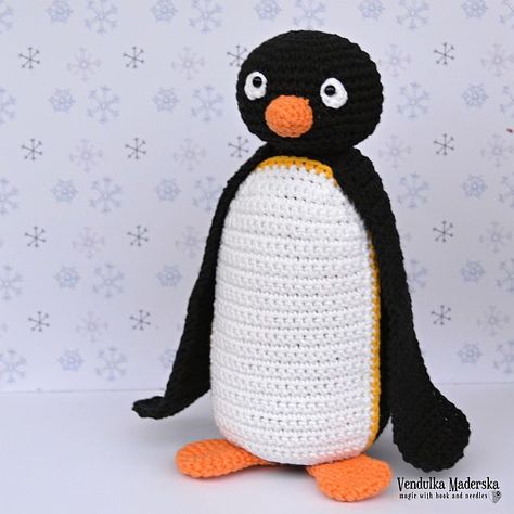 Pingu Crochet Pattern Free, Pingu Crochet, Penguin Crochet, Free Crochet Pattern Penguin, Small Crochet Penguin, Penguin Plushie Crochet, Crochet Emperor Penguin, Crochet Mickey Mouse, Crochet Cat Toys