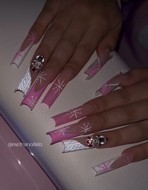 Long Acrylic Nails Designs Ideas Winter, Christmas Acrylic Nails Holiday Long, Long Winter Nail Designs, Winter Freestyle Nails, Baddie Christmas Nails Medium, Long Pink Christmas Nails, Xxl Christmas Nails, Baddie Christmas Nails Long, Xl Christmas Nails