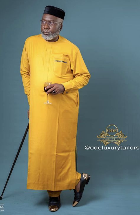 Jalabiya For Men, Nigeria Outfit, Best Wedding Suits For Men, Men Senator, Wedding Suit Styles, Mens Traditional Wear, Best Wedding Suits, Men Kaftan, Wedding Suits Groomsmen