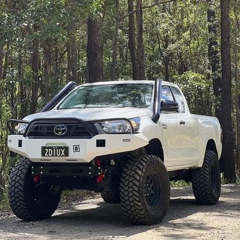 N70 Hilux Modified, Hilux Mods, Toyota Hilux 4x4, Tacoma X Runner, Car Builds, Metal Fabrication Tools, Truck Yeah, Toyota 4x4, Toyota Trucks