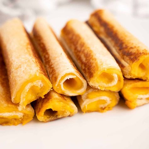 Grilled Cheese Roll Ups Grilled Cheese Roll Ups, Grilled Cheese Sticks, Grill Cheese Roll Ups, Grilled Cheese Rolls, Airfry Recipes, Cheese Roll Ups, Grill Cheese, Perfect Grilled Cheese, Making Grilled Cheese