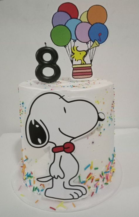 Snoopy Cake Ideas, Snoopy Birthday Decorations, Snoopy Birthday Cake, Charly Brown, Snoopy Cake, Snoopy Birthday, Unique Birthday Cakes, Cake Inspiration, Kids Cake