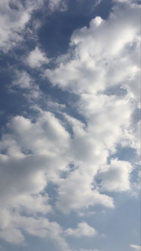 Cloud Pictures Sky Real, Real Sky Pics Aesthetic, Sky Pictures Real Life Clouds, Sky Real Photos, Insta Story Background Aesthetic, Real Sky Pics, Sky Pictures Real Life, Real Sky, Aesthetic Views