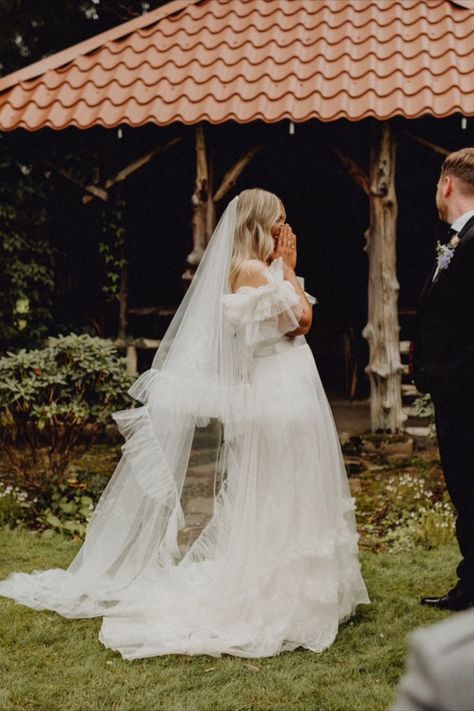 The perfect modern bohemian addition to your wedding day look. Worn here with a halfpenny london dress our frill veil really extends the drama of the dress into an extended train in this cathedral length veil. Long Veil Wedding Over Face, Ruffled Wedding Veil, Colourful Veil Wedding, Frill Veil, Ruffle Veil, Bohemian Veils, Gillette Castle, Veil Fashion, Veil Dress