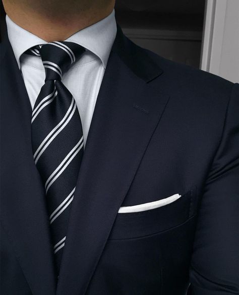 Corporate Lawyer Aesthetic Men, Ceo Style Male, Lawyer Man Aesthetic, Necktie Outfit Men, Lawyer Outfit Men, Lawyer Man, Lawyer Suit, Lawyer Aesthetic, Stylish Business Outfits