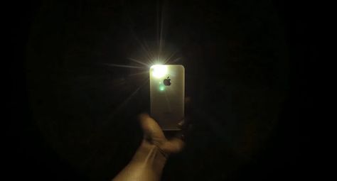 9 Fixes When iPhone Flashlight Not Working Aesthetic Film, Apple Support, Tv Icon, Movie Aesthetic, Scorpio Moon, Torch Light, Camera Flash, Settings App, Stop Working