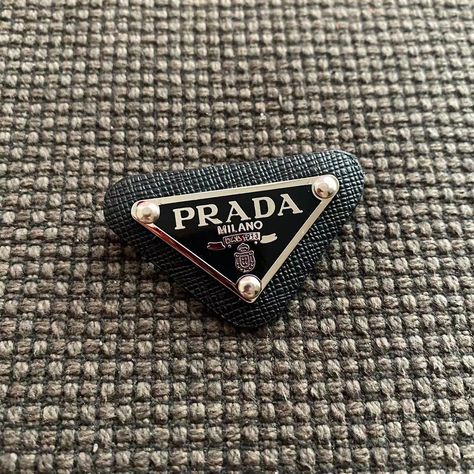 Big sale! New Prada leather triangle brooch WOW006473 Prada Brooch, Versace Earrings, Prada Leather, Big Sale, Ring Bracelet, Earring Necklace, Brooch Pin, Necklaces Bracelets, Versace