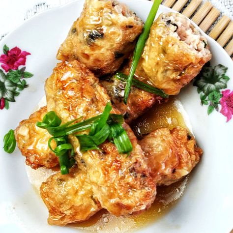 Beancurd Skin Roll Recipe Beancurd Skin Recipe, Bean Curd Skin Recipe, Beancurd Recipes, Dimsum Recipes, Bean Curd Skin, Recipe With Shrimp, Asian Tofu, Meat Roll, Dim Sum Restaurant