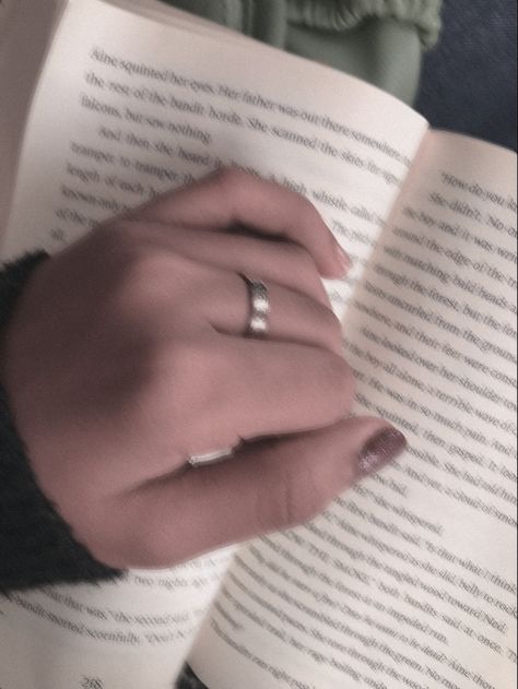 Ring Asthetic Picture, Book Ring, Ring Aesthetic, Book Rings, Polaroid Posters, Aesthetic Rings, How To Wear Rings, Spoon Rings, Ring Pictures