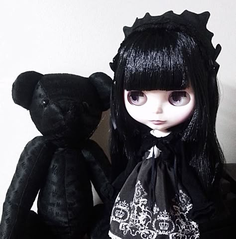 Goth Doll, Doll Plushies, Doll Aesthetic, Scary Dolls, Gothic Dolls, Dream Doll, Living Dolls, Doll Maker, Doll Parts