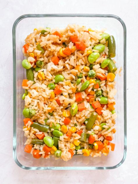 Budget-Friendly Fried Rice With Edamame - Workweek Lunch Sweet Potato Black Bean Skillet, Budget Lunch Ideas, Black Bean Skillet, Fried Rice And Chicken, Fried Rice Vegan, Lunch On A Budget, Edamame Recipes, Rice And Chicken, Sweet Potato Black Bean