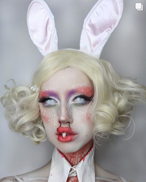 Horror Bunny, Scary Bunny Makeup, Scary Alice In Wonderland Costume, Bunny Halloween Makeup, Easter Makeup, Bunny Makeup, Rabbit Halloween, Creepy Makeup, Disco Costume