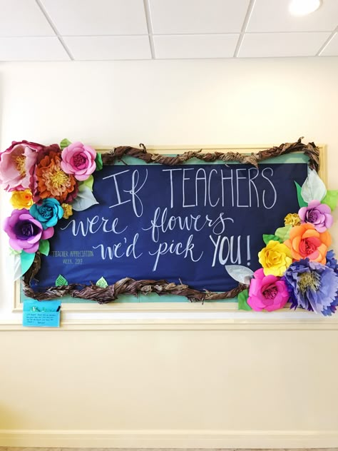 Teacher Appreciation bulletin board - flower theme; tissue paper and craft paper flowers. Have parents write notes to the teachers using blank leaves. Teacher Door Decorations, Teacher Appreciation Doors, Spring Door Decoration, Preschool Bulletin, Teachers Lounge, Teacher Doors, School Bulletin Boards, Staff Appreciation, Teacher Appreciation Week