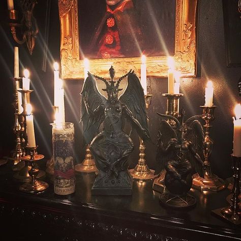 #PraiseSatan come get you a Baphomet Statue. Open till 8p today. #TheGlassCoffin #Baphomet Baphomet Aesthetic, Baphomet Altar, Satanism Aesthetic, Caleb Core, Satanic Altar, Baphomet Statue, Satanic Bible, Satanic Panic, The Satanic Bible