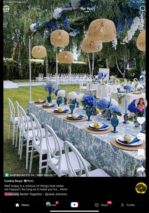 Positano Theme Table Setting, Positano Wedding Decor, Positano Table Setting, Positano Theme Party, Chinoiserie Party, Blue Yellow Weddings, Rustic Italian Wedding, Tablescape Design, Italian Party