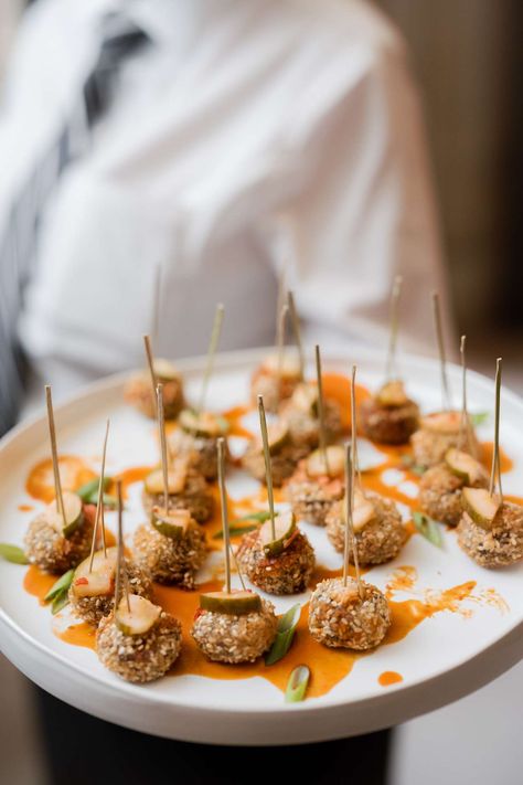 Unique Passed Appetizers Guaranteed to Elevate Your Cocktail Hour Passed Hors Doeuvres Ideas, Ahi Tuna Bites, Catering Bites, Reception Finger Foods, Tuna Bites, Summer Wedding Menu, Charcuterie Cones, Crunchy Toppings, Passed Appetizers