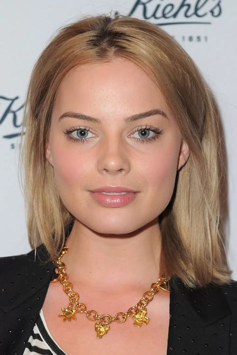 Margot Robbie Makeup, Beauty Crush, Square Face Shape, Glamour Uk, Lovely Eyes, Square Face, Beauty Hair Makeup, What To Use, Square Faces