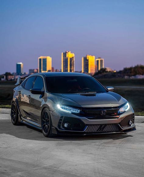 🖤🖤 @stealthfighterfk8 🤟🏽 Tag us #fk8club_  #10thgensociety #mugen #jdm #honda #civicx_br #ctr #hondacivic #civic #typer #fk8typer #cars… Civic Fk, Jdm Honda, Millenial Fashion, Bloomingdales Fashion, Seapunk Fashion, Sheer Fashion, Eclectic Fashion, Fashion Dresses Casual, Honda Civic