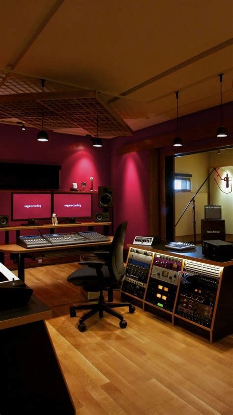 Music Studio Room Home, Bedroom Recording Studio, Wood Wall Paneling Modern, Home Music Studio Ideas, Cool Recording Studio, Production Room, Wood Sound Diffuser, Home Office Wood, Recording Room