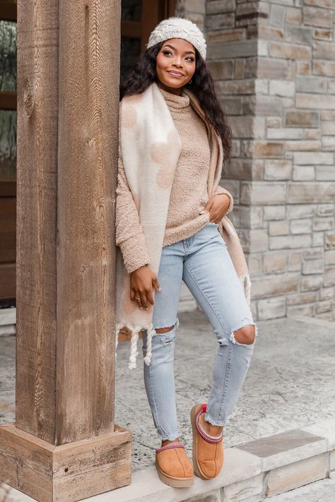 17+ Neutral Winter Outfits to Try Now - Blogs by Aria Neutral Winter Outfits, Neutral Winter Outfit, Fuzzy Sweater Outfit, Midi Sweater Skirt, Perfect Winter Outfit, Outfits To Try, Neutral Sweaters, Stylish Winter Outfits, Sweater Fabric